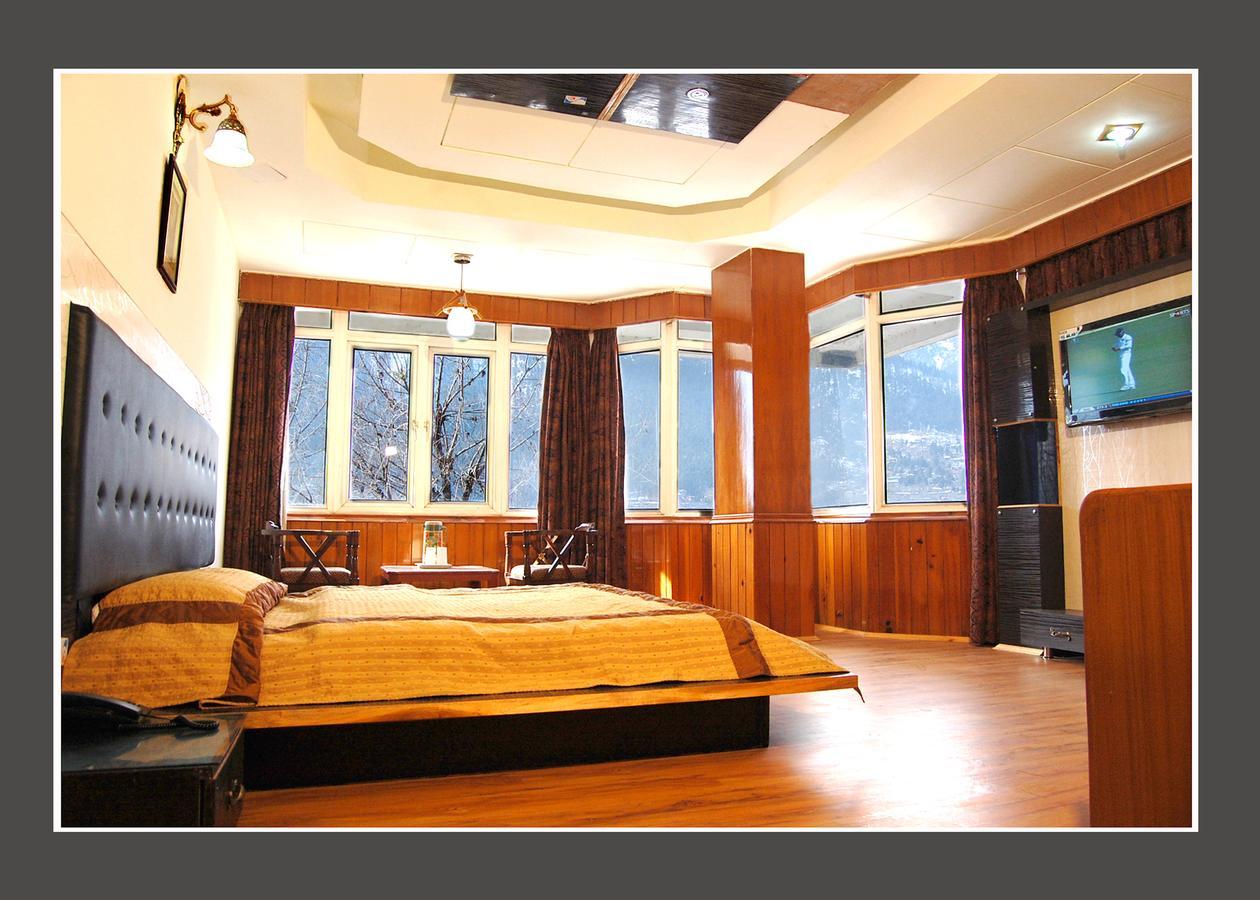 Hotel Out Town Manāli Kültér fotó