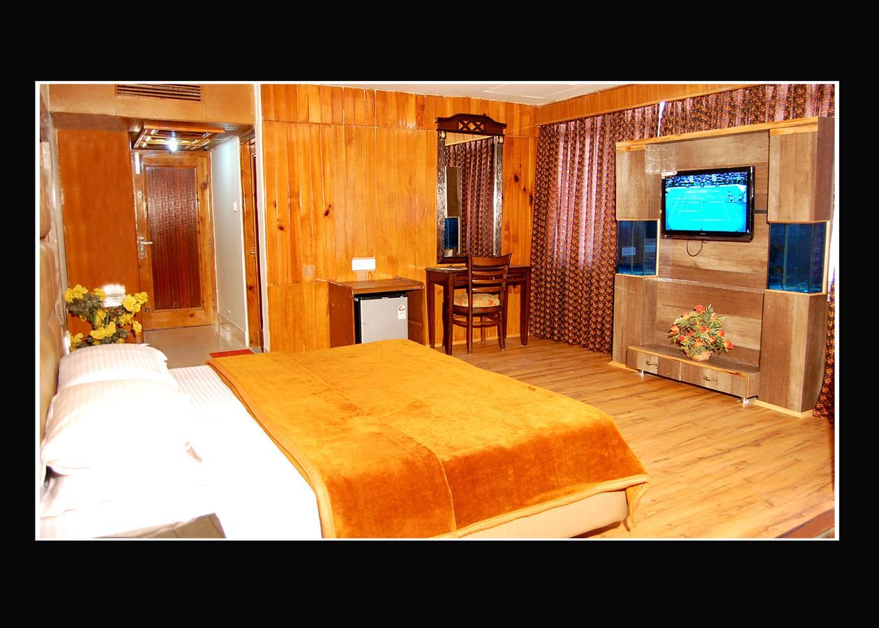 Hotel Out Town Manāli Kültér fotó